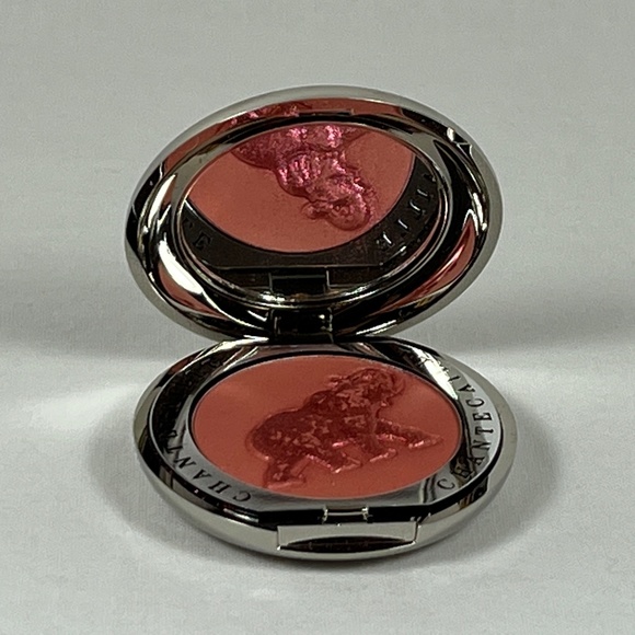 CHANTECAILLE Philanthropy Cheek Shade in Smitten (Elephant) - Picture 6 of 8